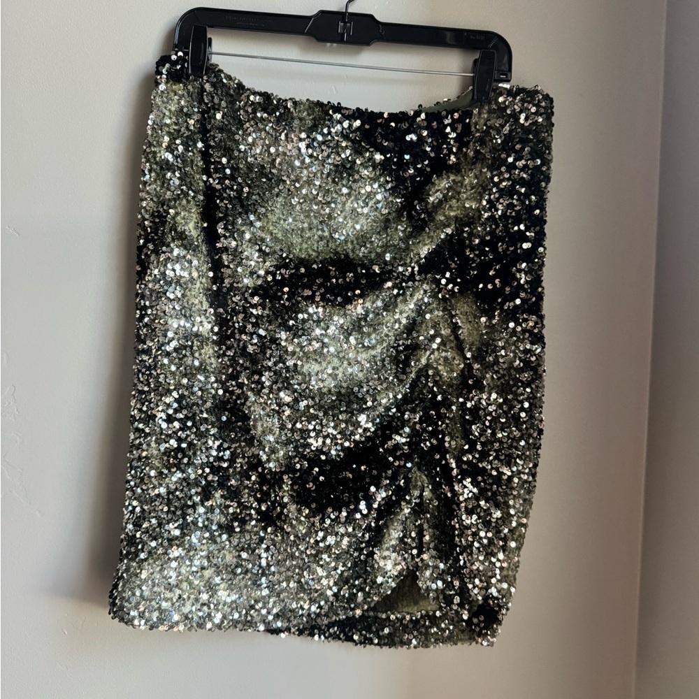 Hugo Boss Sequin Mini Skirt Metallic Silver Black Party NYE Glam XXL - Picture 2 of 9